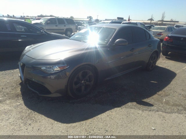 2017 Alfa Romeo Giulia, VIN: ZARFAEBN6H7536103