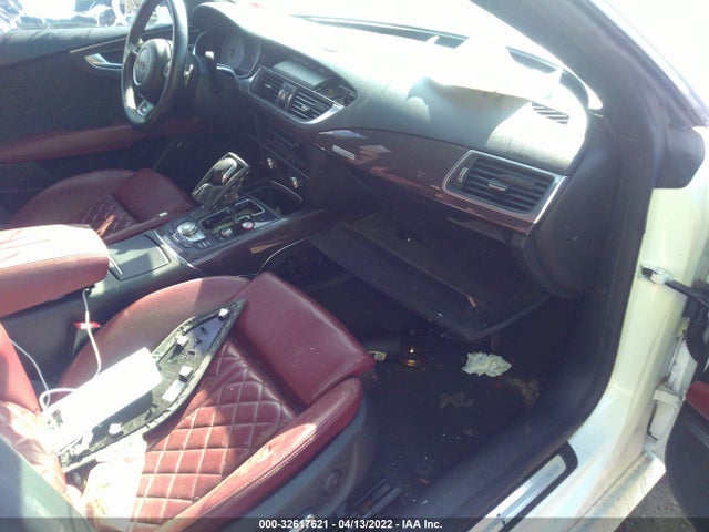 2017 Audi S7, VIN: WAUWFAFC6HN110157