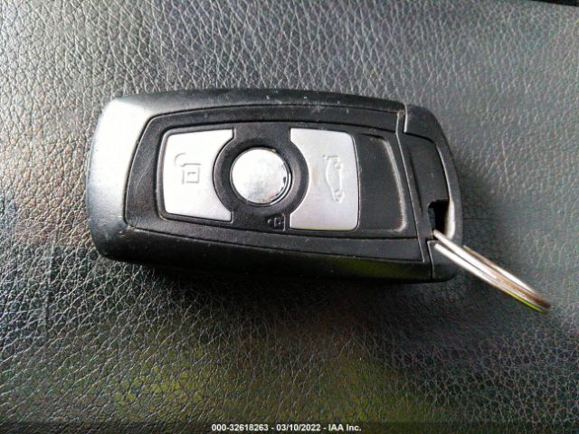 WBA3C3G53FNS73076 BMW 3 Series 320i Xdrive