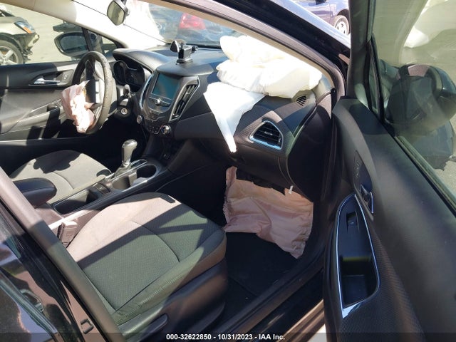 Chevrolet CRUZE LT 2017 1G1BE5SM9H7151812 Image 5