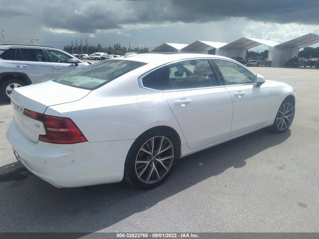 2018 Volvo S90, VIN: LVY982AK8JP021482
