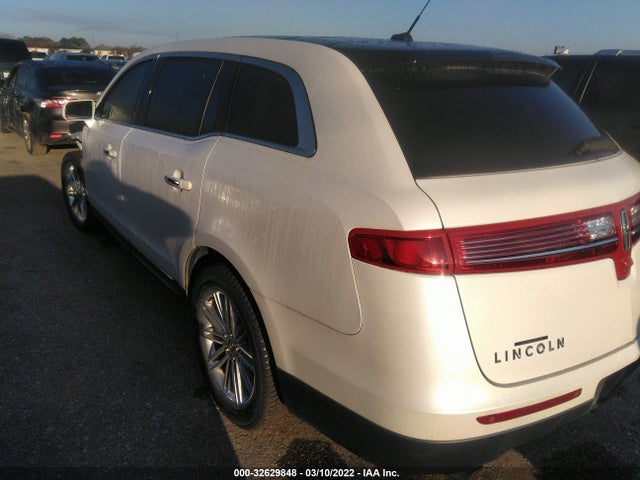 2014 Lincoln MKT, VIN: 2LMHJ5AT9EBL56989