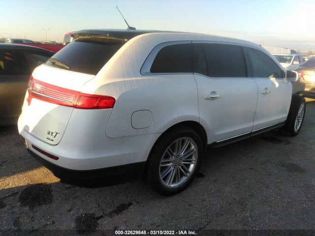 2014 Lincoln MKT, VIN: 2LMHJ5AT9EBL56989