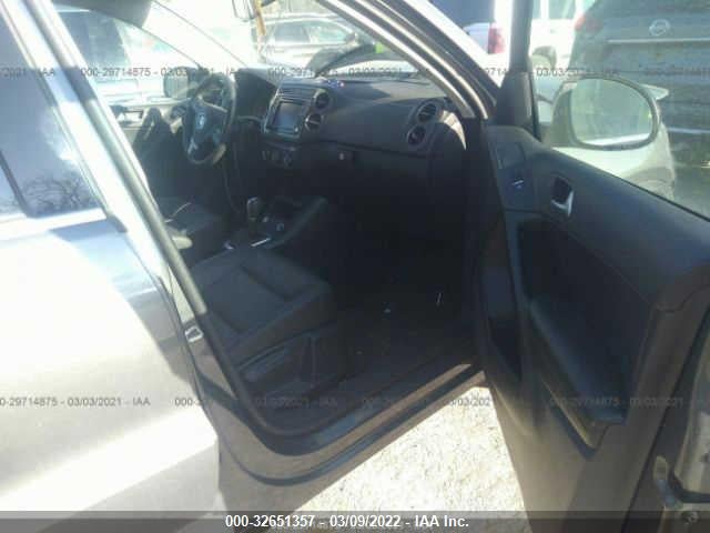 WVGBV7AX2GW608331 Volkswagen TIGUAN SE