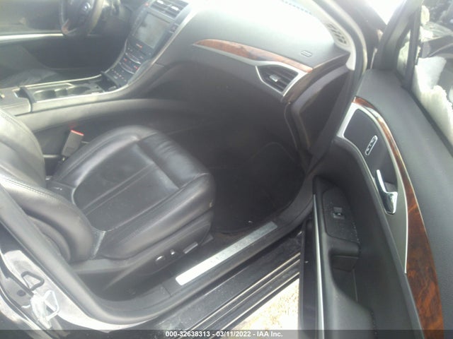 2014 Lincoln MKZ, VIN: 3LN6L2GK7ER804710