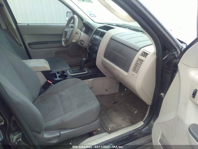 2009 FORD ESCAPE XLS VIN: 1FMCU02799KA50288