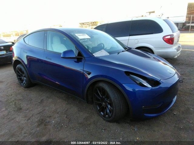 Tesla Model Y 2021 5YJYGDEE3MF151464 Image 32