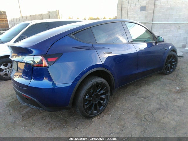 Tesla Model Y 2021 5YJYGDEE3MF151464 Image 35