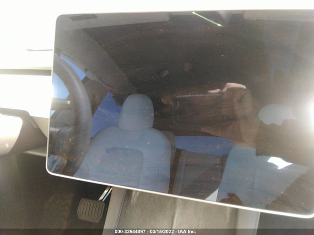 Tesla Model Y 2021 5YJYGDEE3MF151464 Image 38
