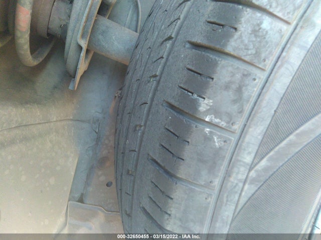 2004 FORD ESCAPE VIN: 1FMCU04114KB19072