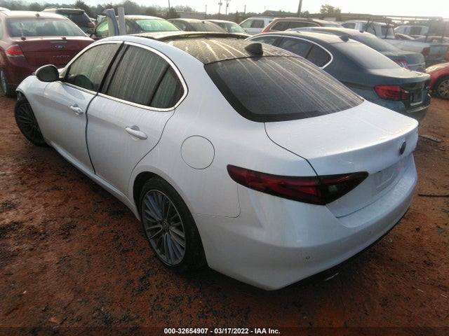 2017 Alfa Romeo Giulia, VIN: ZARFAECN4H7535742