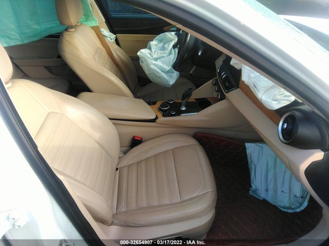 2017 Alfa Romeo Giulia, VIN: ZARFAECN4H7535742