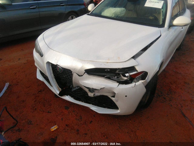 2017 Alfa Romeo Giulia, VIN: ZARFAECN4H7535742