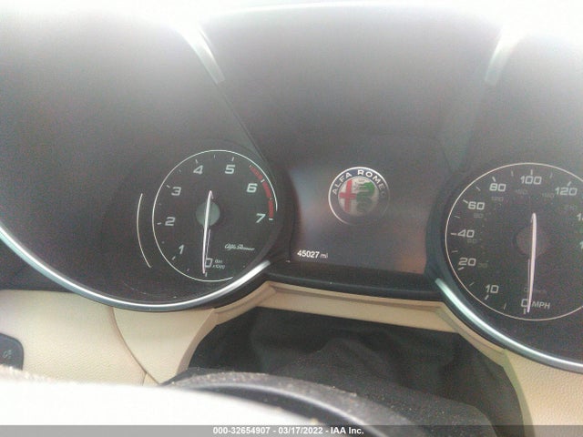 2017 Alfa Romeo Giulia, VIN: ZARFAECN4H7535742