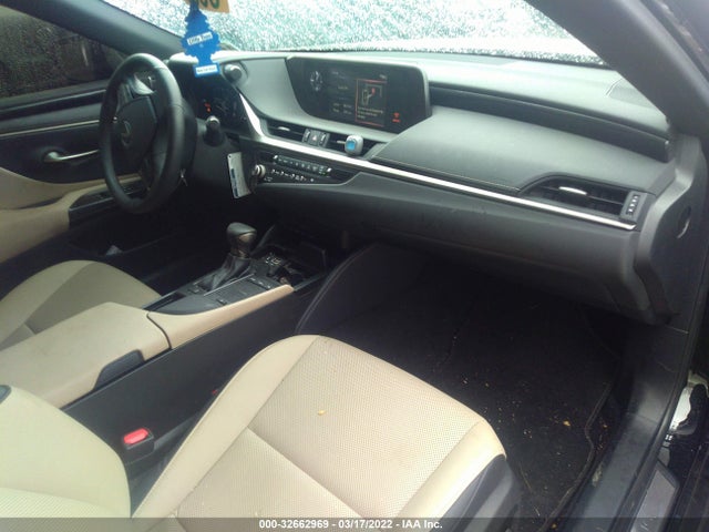 2021 Lexus ES, VIN: 58AC11D1XMU004658
