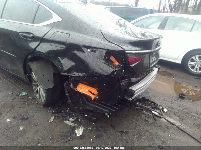 2021 Lexus ES, VIN: 58AC11D1XMU004658