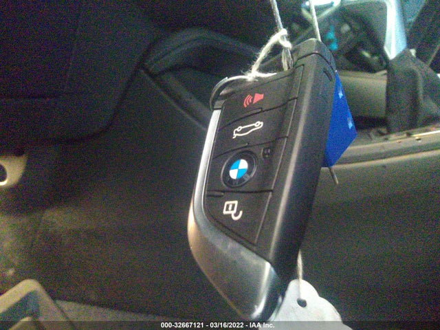 2018 BMW X1, VIN: WBXHT3C31J5K25634
