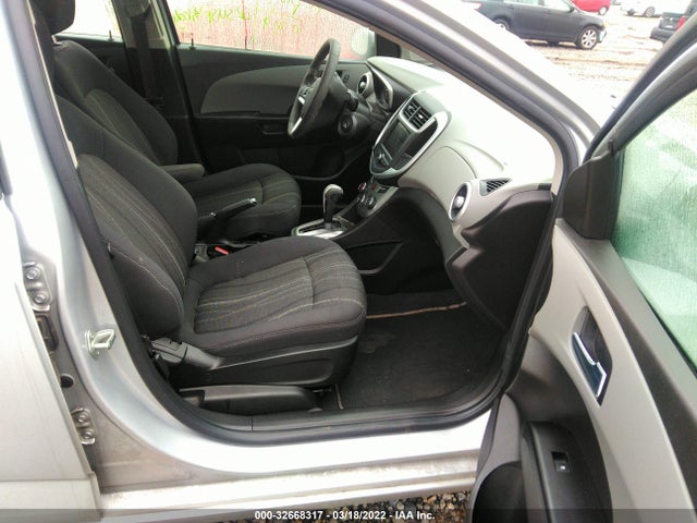 2019 Chevrolet Sonic, VIN: 1G1JD5SB5K4109482