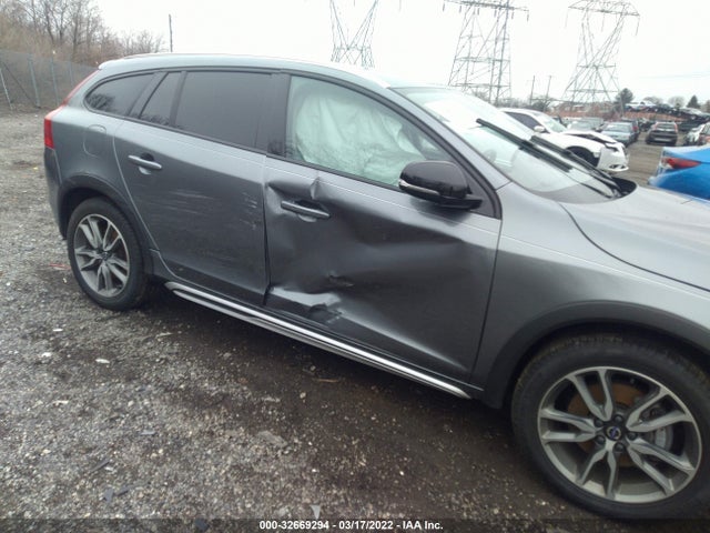 2018 Volvo V60, VIN: YV440MWK7J2053735