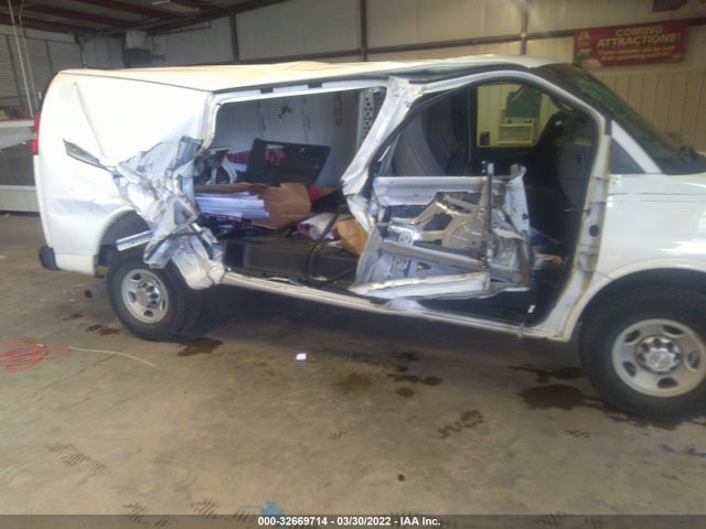 2014 Chevrolet Express, VIN: 1GCWGFBA3E1116745