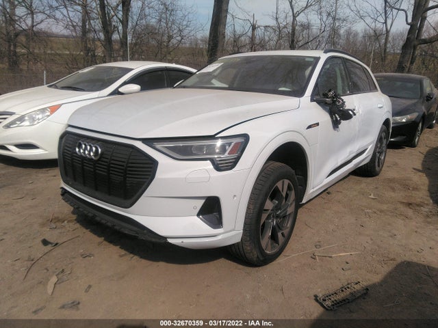 2021 Audi e-tron, VIN: WA1AAAGE7MB010473