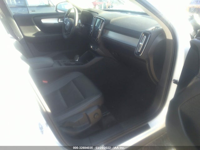 2020 Volvo XC40, VIN: YV4162UK2L2205271