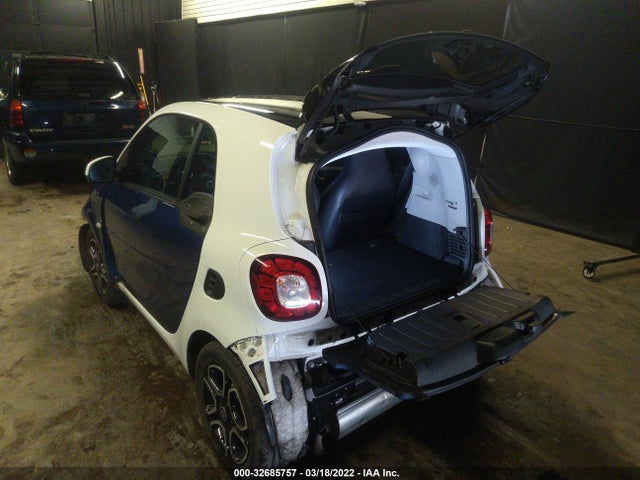 2017 Smart Fortwo, VIN: WMEFJ5DA4HK172590