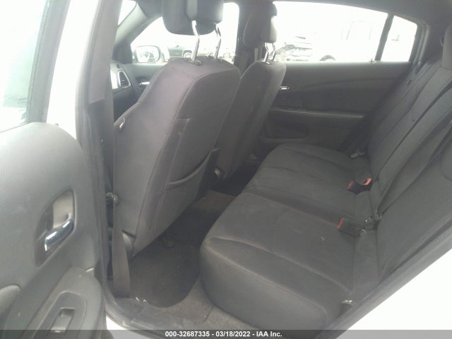 Chrysler 200 LX 2014 1C3CCBABXEN205016 Image 8