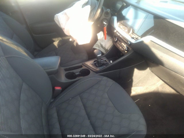 2020 Kia Niro, VIN: KNDCB3LC5L5400884
