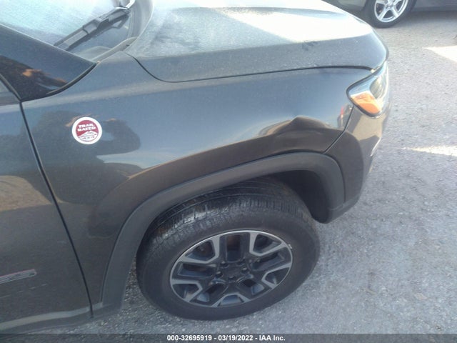 2019 Jeep Compass, VIN: 3C4NJDDB1KT627916