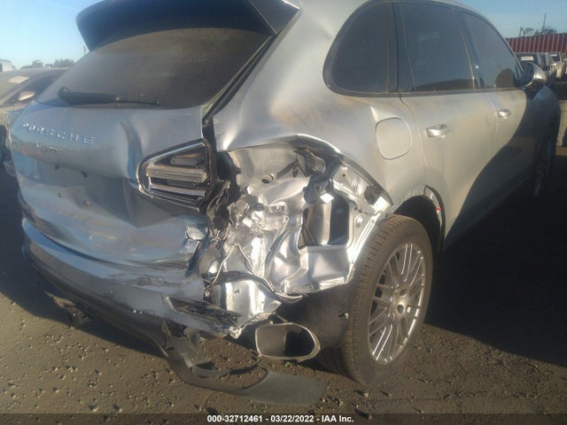 2016 Porsche Cayenne, VIN: WP1AF2A25GKA42157