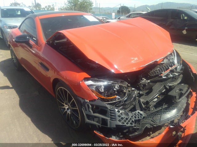 2017 Mercedes-Benz SLK-Class, VIN: WDDPK3JA5HF138732
