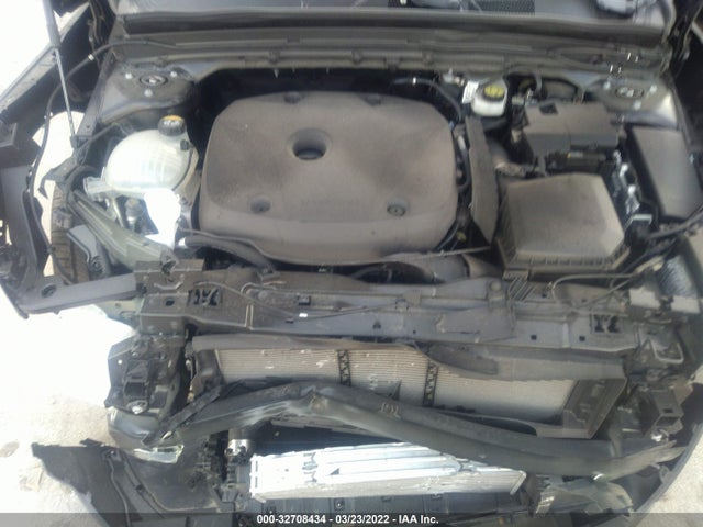 2021 Volvo XC40, VIN: YV4162UK0M2485886