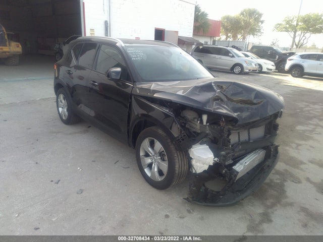 2021 Volvo XC40, VIN: YV4162UK0M2485886