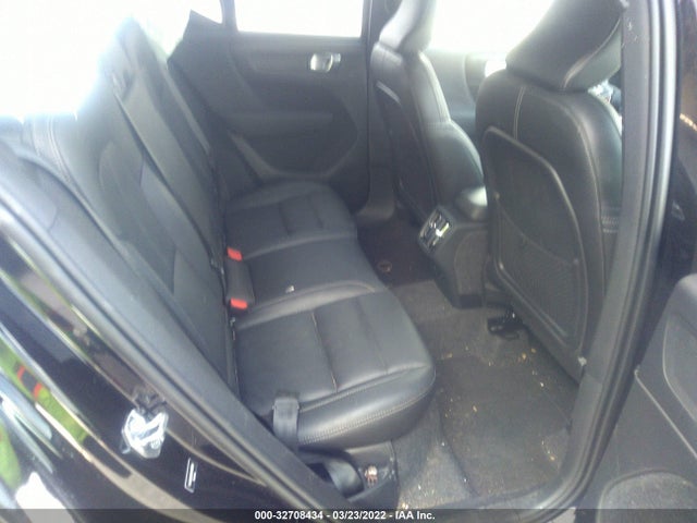 2021 Volvo XC40, VIN: YV4162UK0M2485886