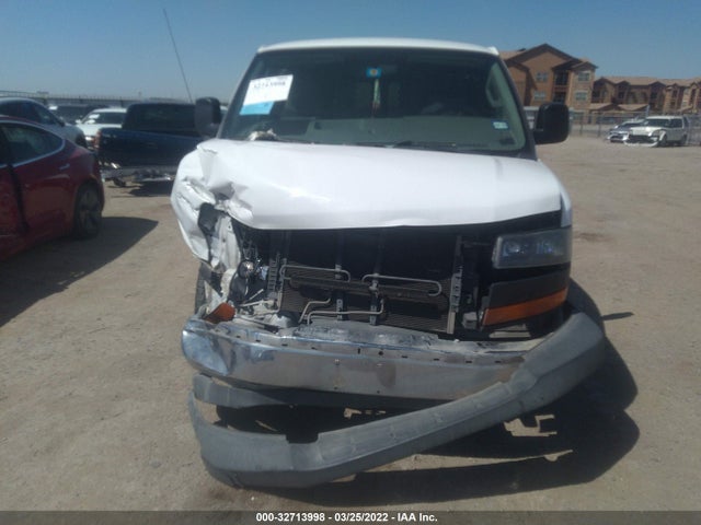 2017 GMC Savana, VIN: 1GTW7AFFXH1912812