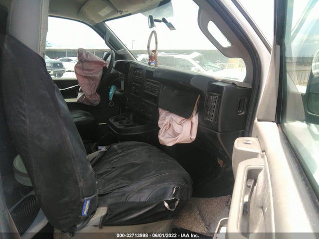 2017 GMC Savana, VIN: 1GTW7AFFXH1912812
