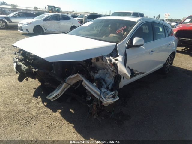 YV140MEK2H1338681 Volvo V60 Premier