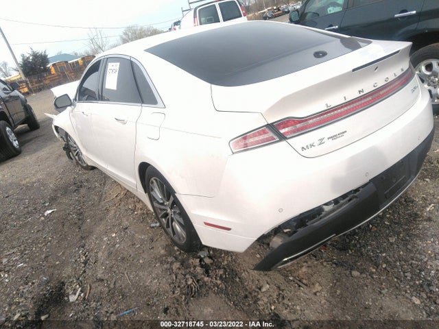 Lincoln MKZ 2018 3LN6L5D94JR622265 Image 3