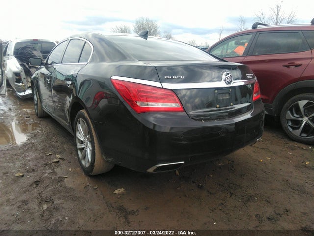 2016 Buick LaCrosse, VIN: 1G4GB5G35GF147455