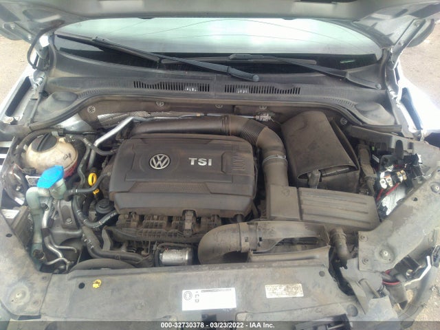 3VW4T7AJXFM334273 Volkswagen Jetta Sedan 2.0t Gli Sel