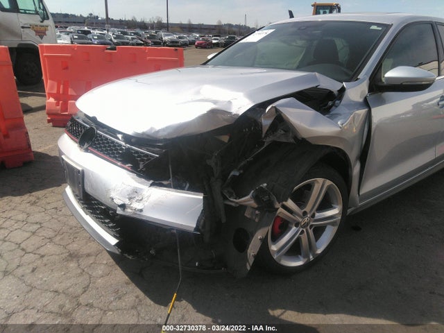 3VW4T7AJXFM334273 Volkswagen Jetta Sedan 2.0t Gli Sel
