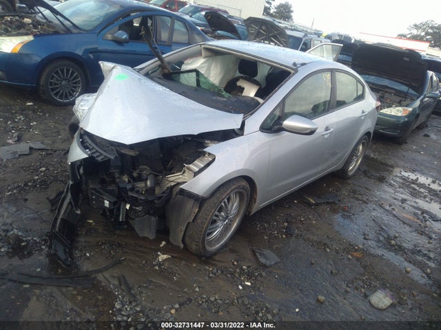 KIA FORTE LX 2017 3KPFK4A78HE152781 Image 2