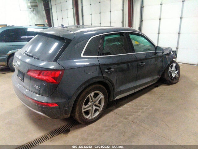 WA1BNAFY0J2091994 Audi Q5 Premium Plus