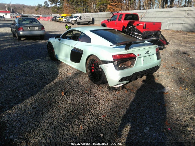2018 Audi R8, VIN: WUABAAFX7J7902303