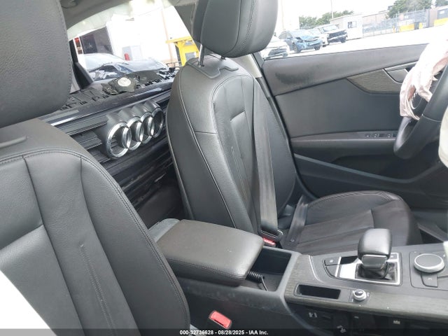 2019 AUDI A4 WAUGMAF43KN013668 Photo 4