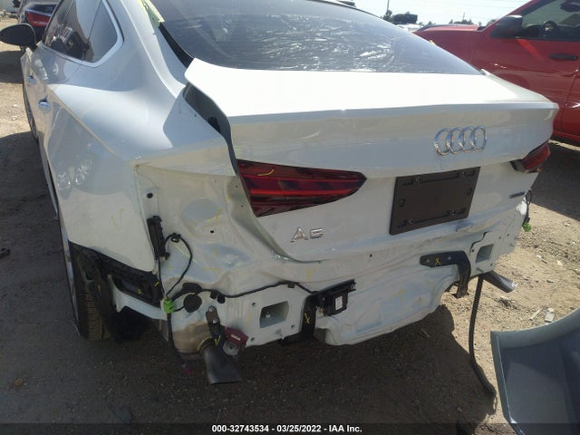 2022 Audi A5, VIN: WAUABCF5XNA004526