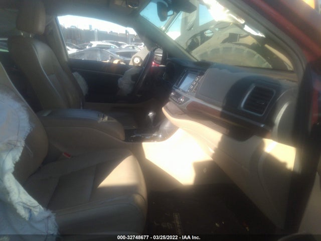2015 Toyota Highlander, VIN: 5TDDCRFHXFS008882