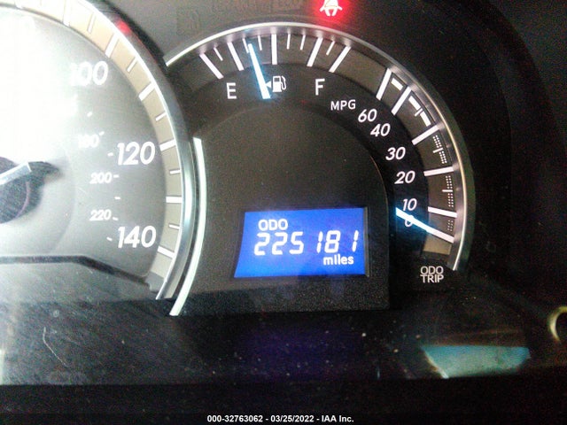 2012 TOYOTA CAMRY SE VIN: 4T1BF1FK8CU098063