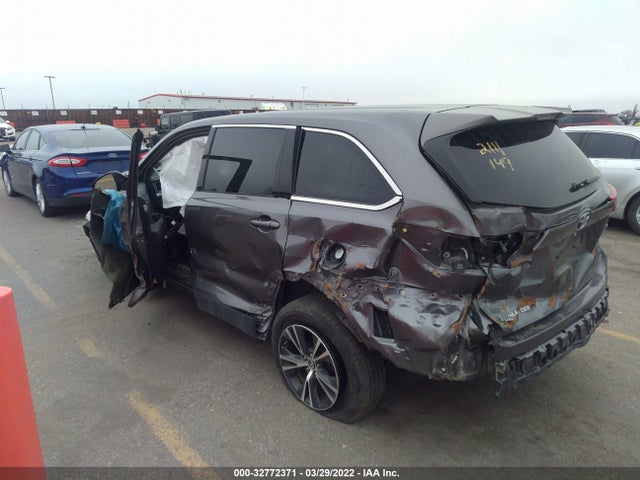 2019 Toyota Highlander, VIN: 5TDBGRFH2KS069830